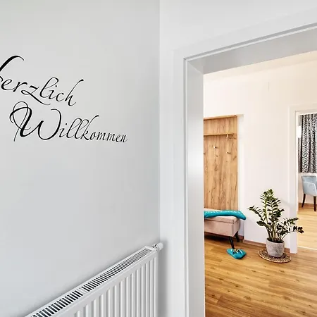 Апартаменты Schwarzvilla Фельден-ам-Вёртер-Зе