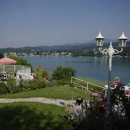 Schwarzvilla * Velden am Wörthersee