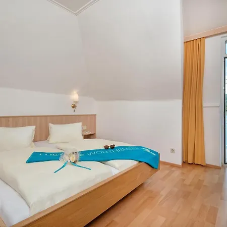 Schwarzvilla *
