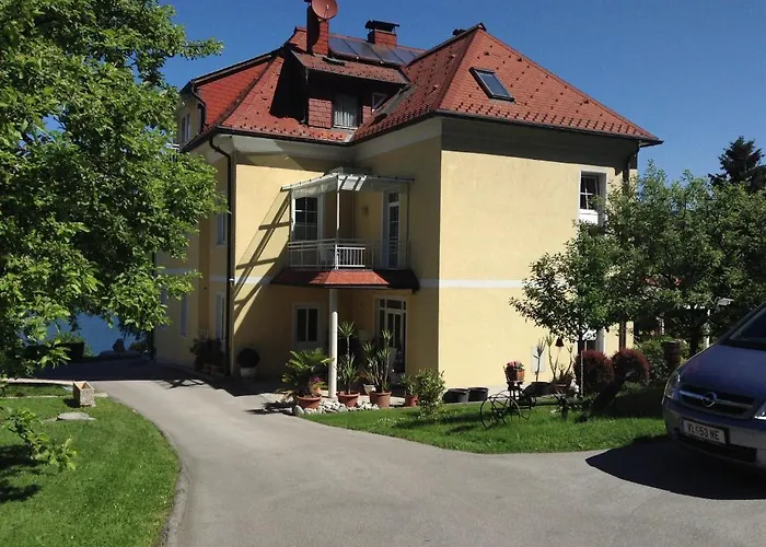 Schwarzvilla Appartement Velden am Wörther See